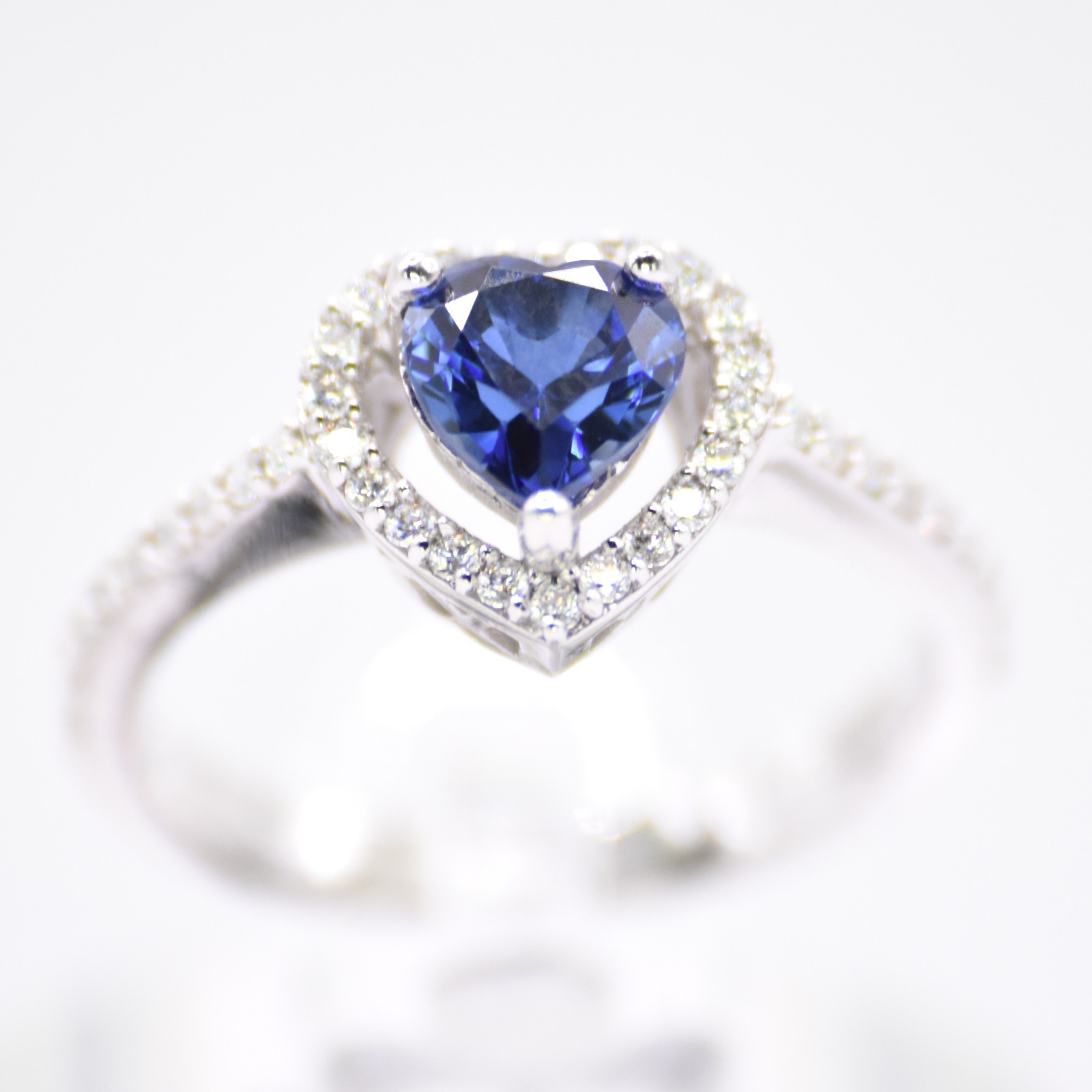 0.86cts Natural Diamond Palladium 2.5gr – Sapphire Heart Brilliant Cut