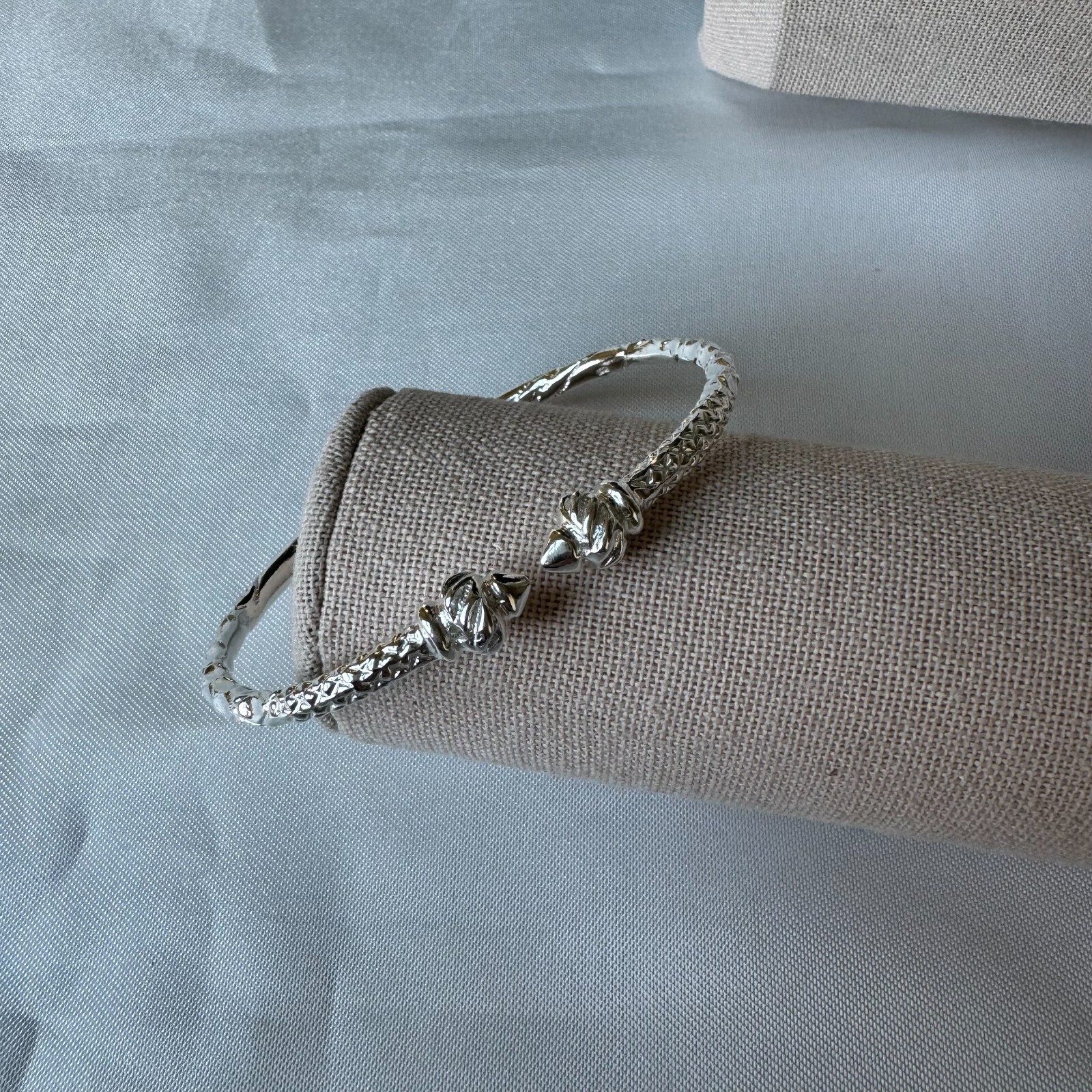 Torch End Taj Mahal Ends .925 Sterling Silver West Indian Bangle, 1 piece