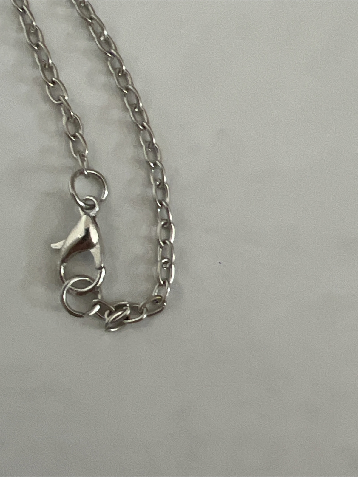 Silver Tone Chain Necklace Round Pendant Beautiful Multi Color Design