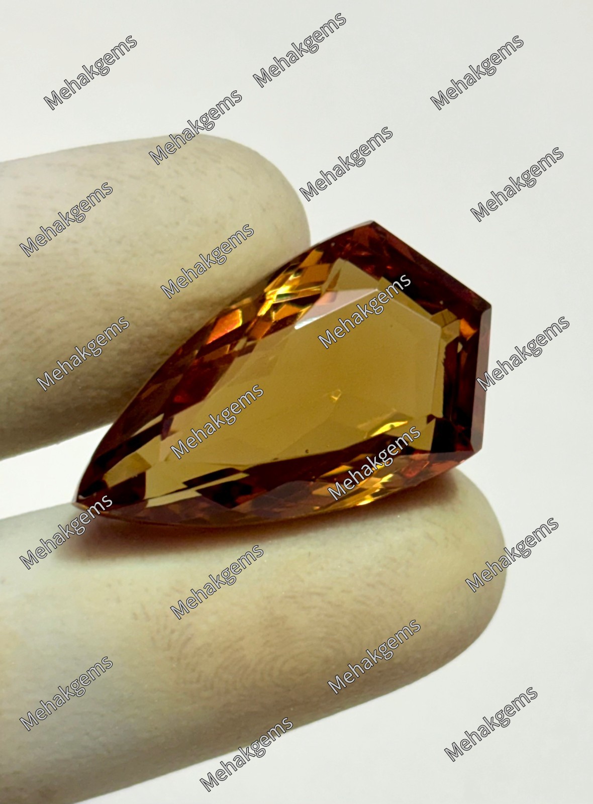 38.Ct Zultanite Gemstone, Shield Cut Color Change Diaspore, Jewelry Focal Stone