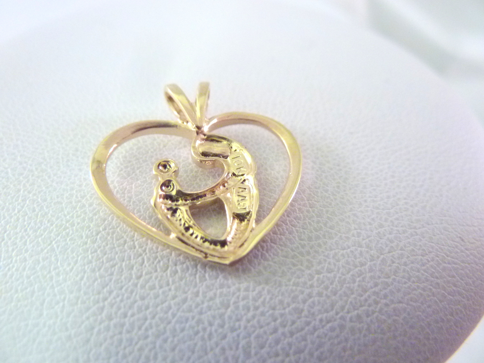1OK yg Mother Child Heart Pendantopen work- Family Love1.6g 5/8″ I-1521