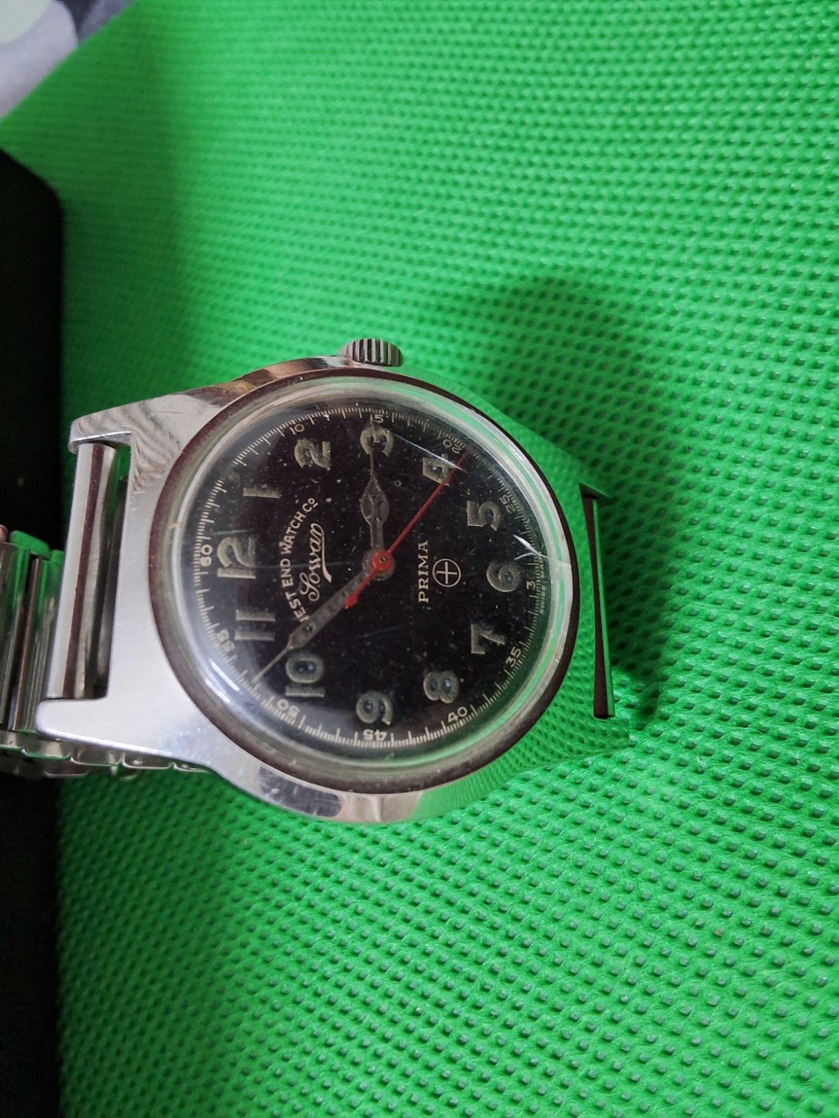 Vintage West End Sowar Prima Manual wind 17 jewels Wrist Watch 36 mm Swiss Made.
