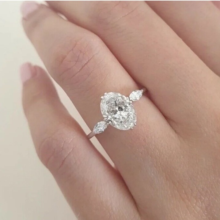 Silver-Plated Copper White/Colorless Oval-Shaped CZ Ring Size 6