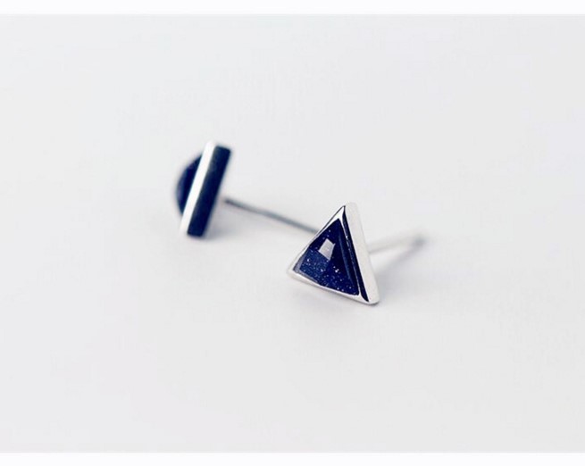 925 Stamped Sterling Silver Blue CZ Triangle Stud Post Earrings 8mm Gift Box K67