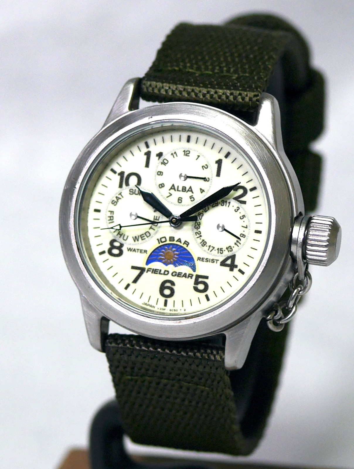 SEIKO ALBA FIELD GEAR V33F-6C50 Sun&Moon Triple Calendar Men’s Watch 1996 Japan