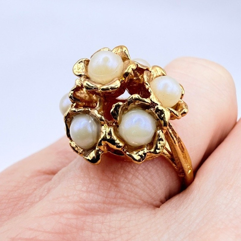Vintage HGLW MCM 18K Gold Plated Faux Pearl Flower Cluster Cocktail Ring SZ 6.25