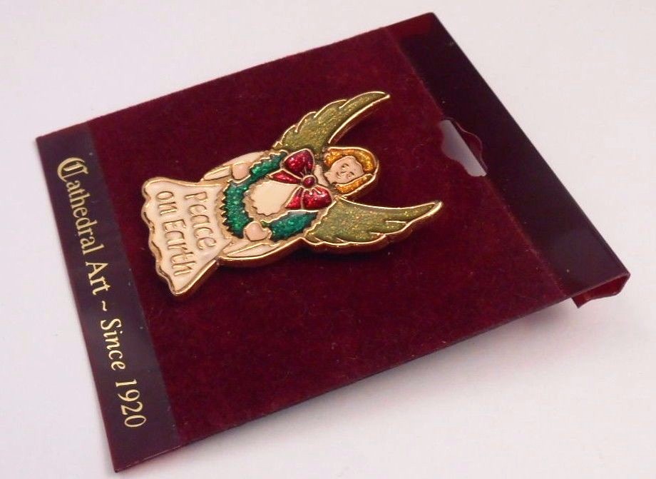 BEAUTIFUL CATHEDRAL ART PEACE ON EARTH EPOXY PIN ANGEL GLITTER WINGS NEW ON CARD