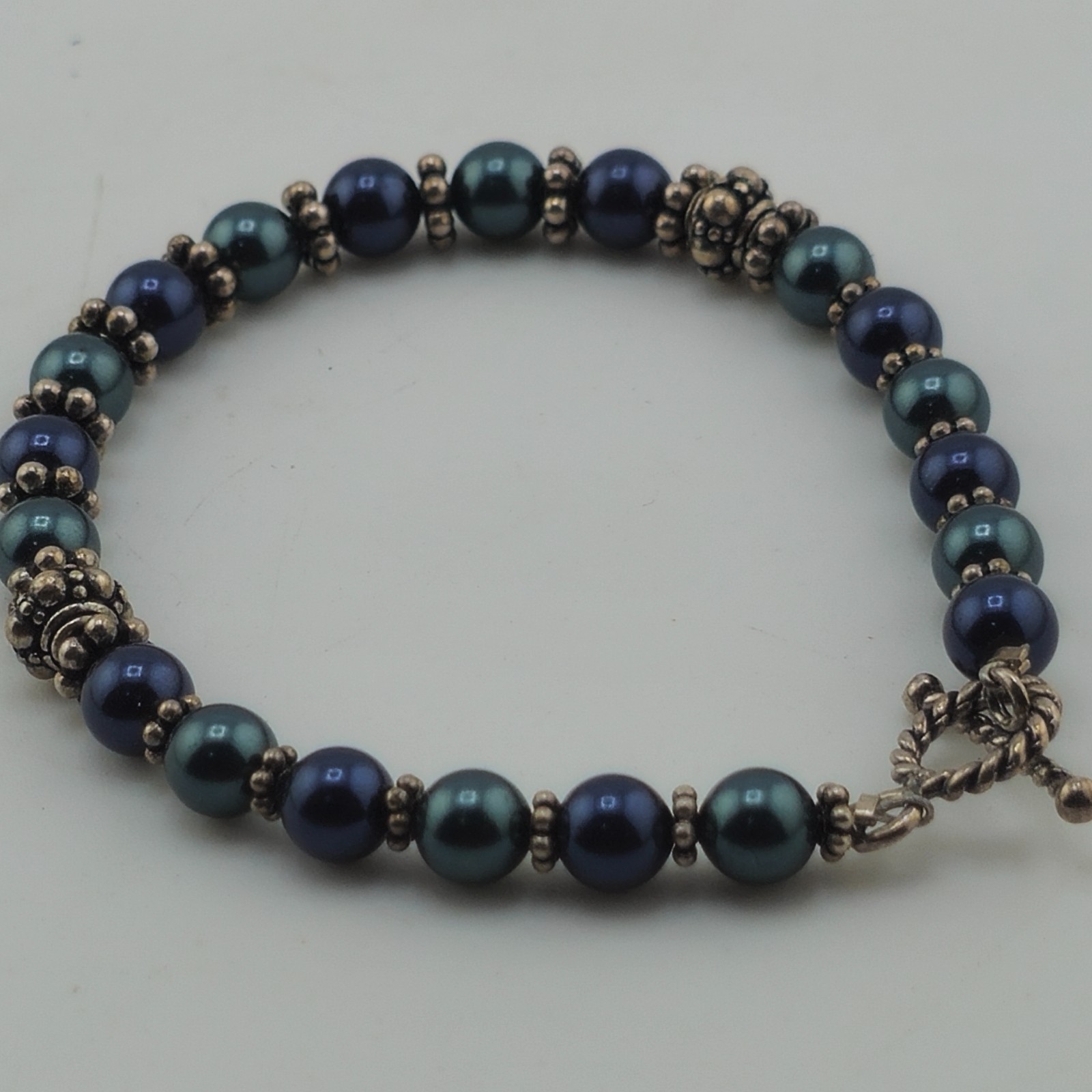 925 Sterling Silver Twisted Toggle Clasp Blue Green Faux Pearl Bracelet 6.25 in