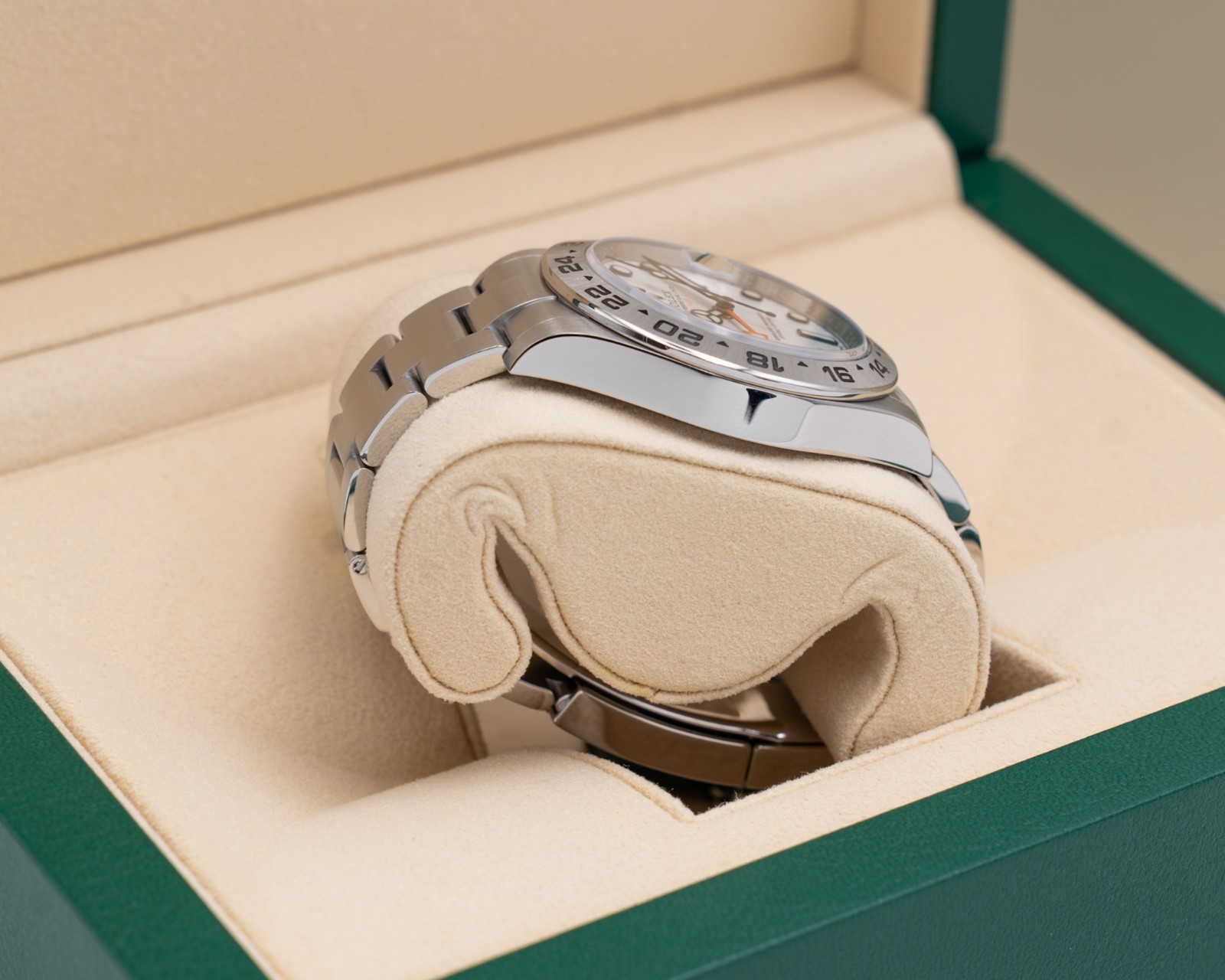Rolex Explorer II 42mm 216570 Polar 2019