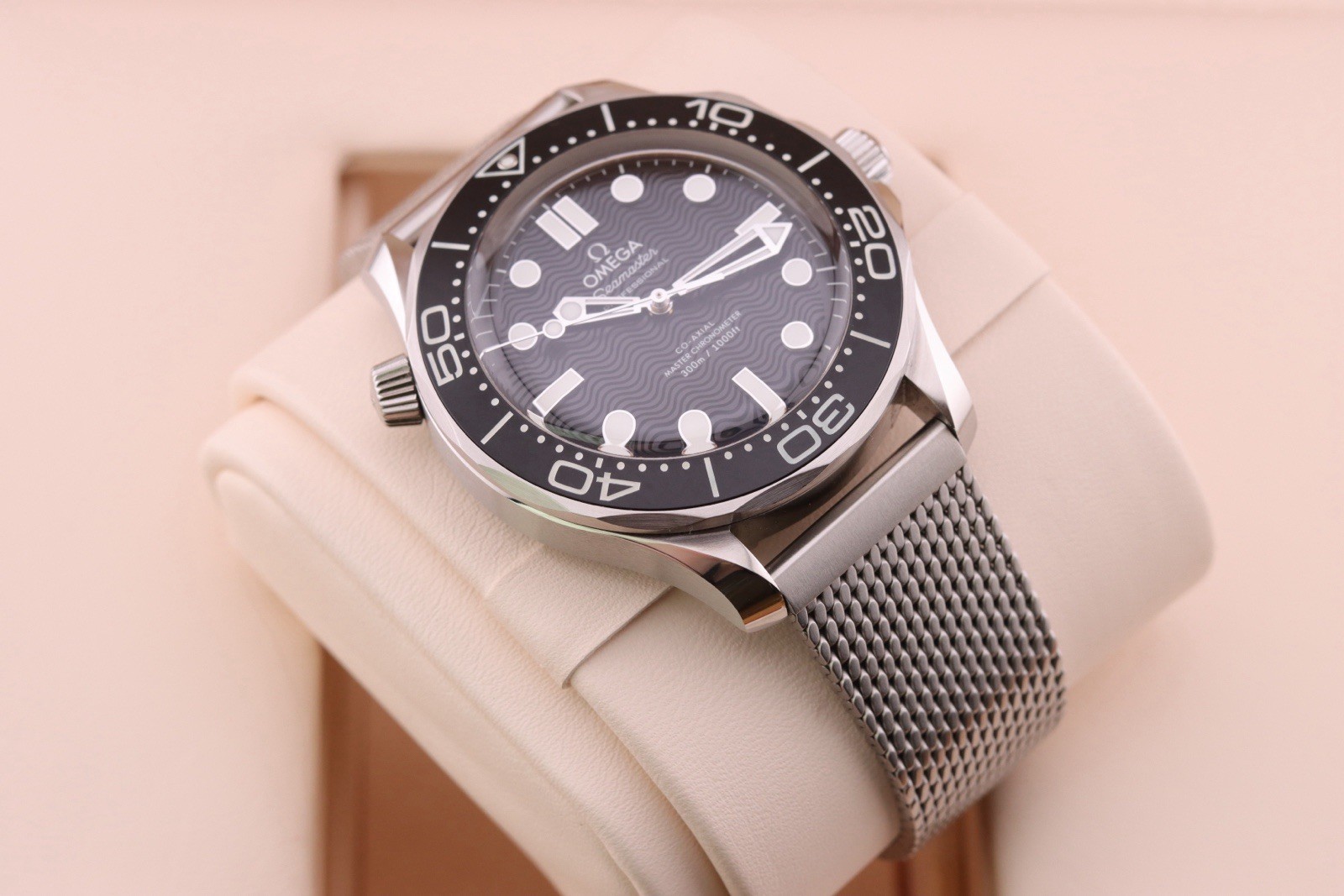 OMEGA Seamaster 300m Diver 300M 210.30.42.20.01.010 2024 Complete Set