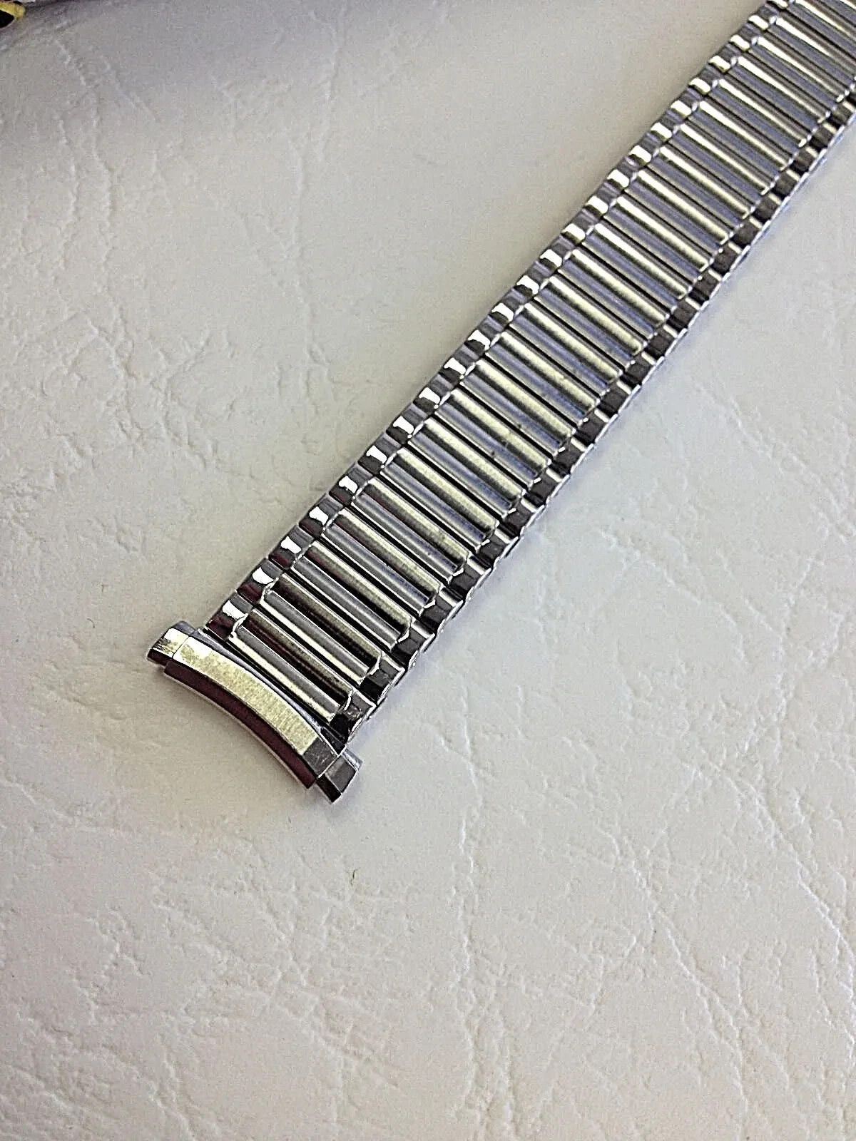 16 – 20 mm VINTAGE STAINLESS STEEL SILVER STRETCH WATCH BRACELET BAND CURVED END