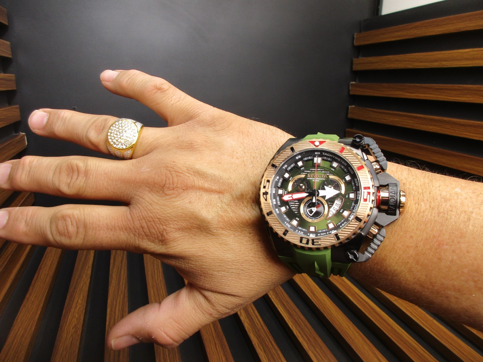 Invicta Sea Hunter full size Men’s Watch 57/69mm Green tone 49629