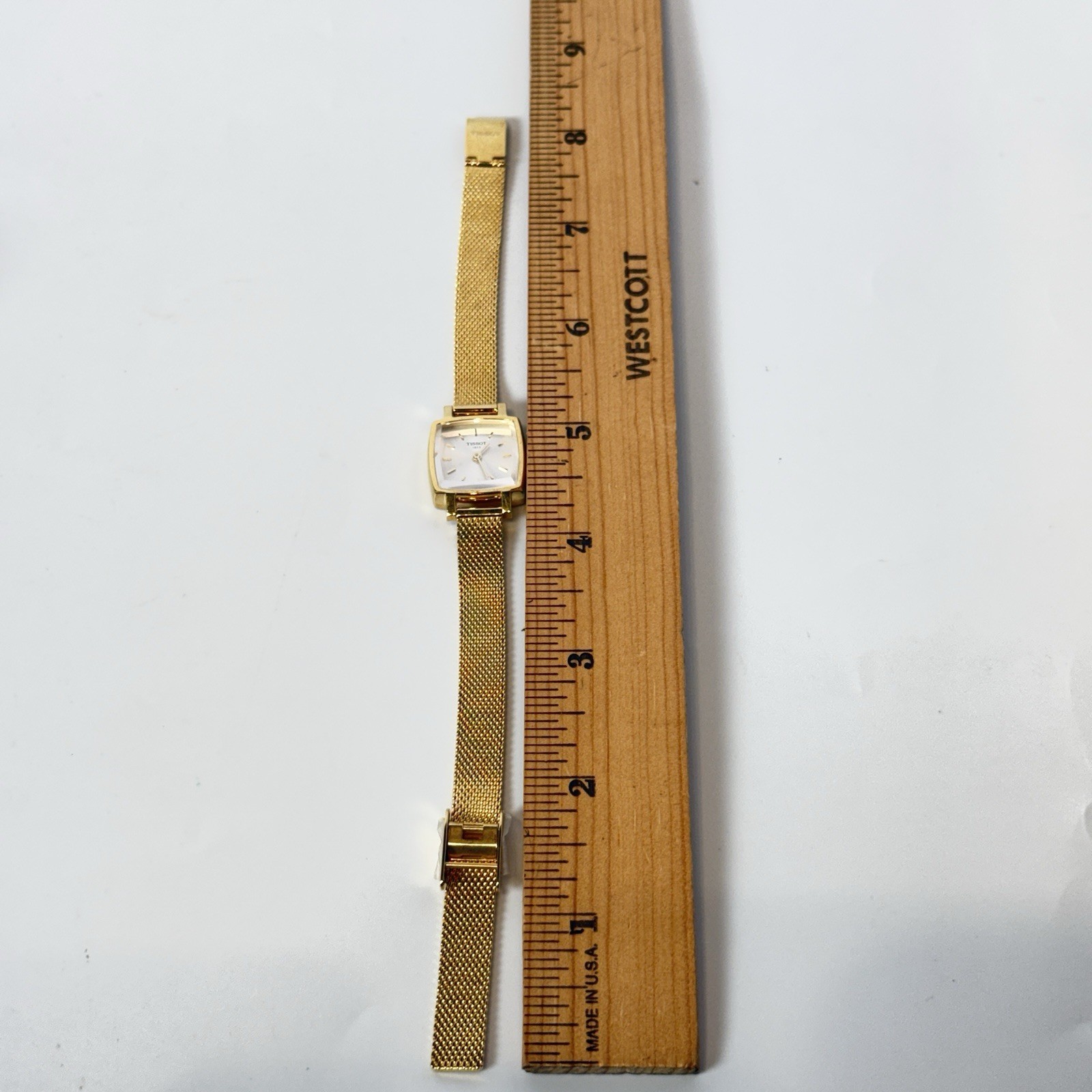 TISSOT 1853 Lovely Square Sapphire Crystal Women’s Gold Tone Watch Runs