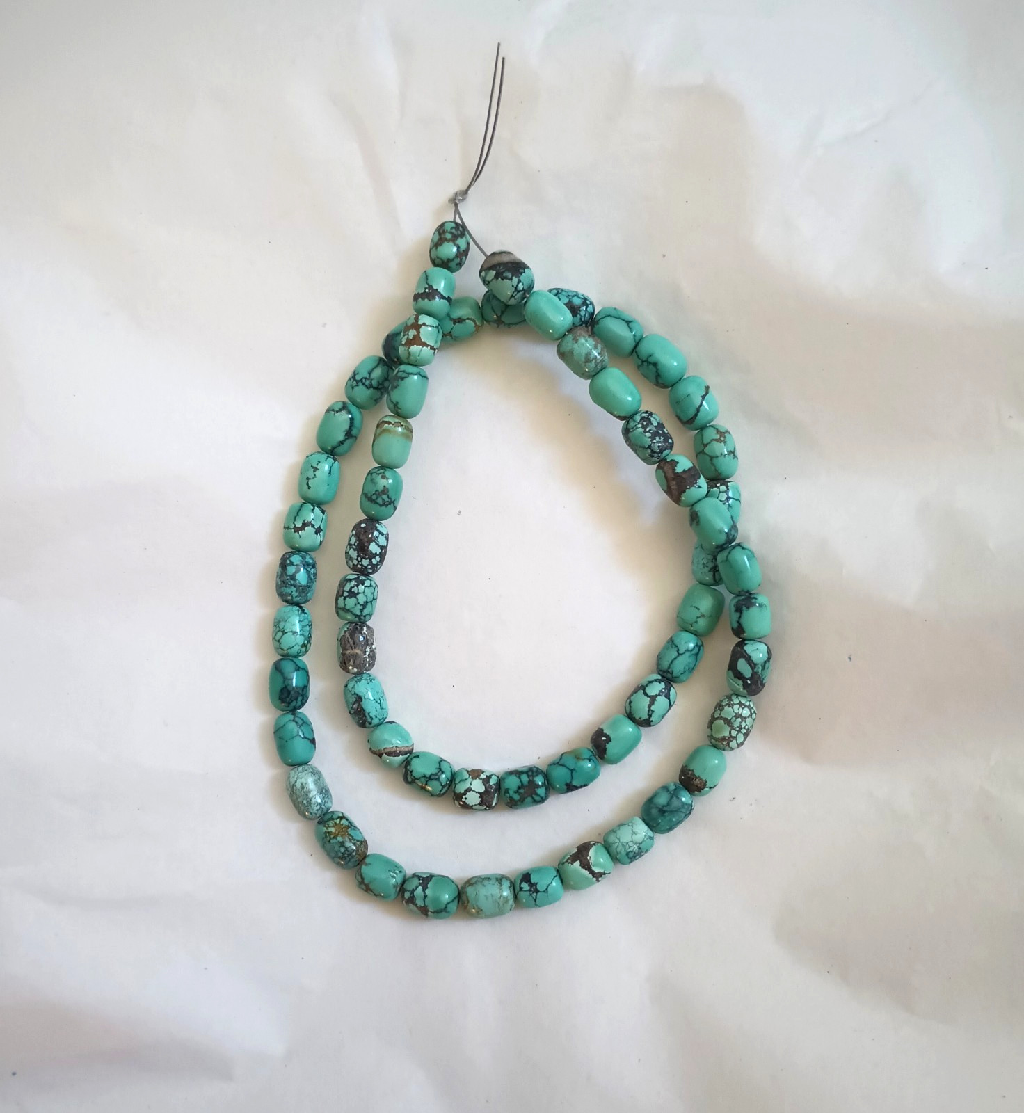 OLD STOCK HI-GRADE HUBEI TURQUOISE 5-6 x 7-8MM BARREL BEADS – 17.75″ – 2732E