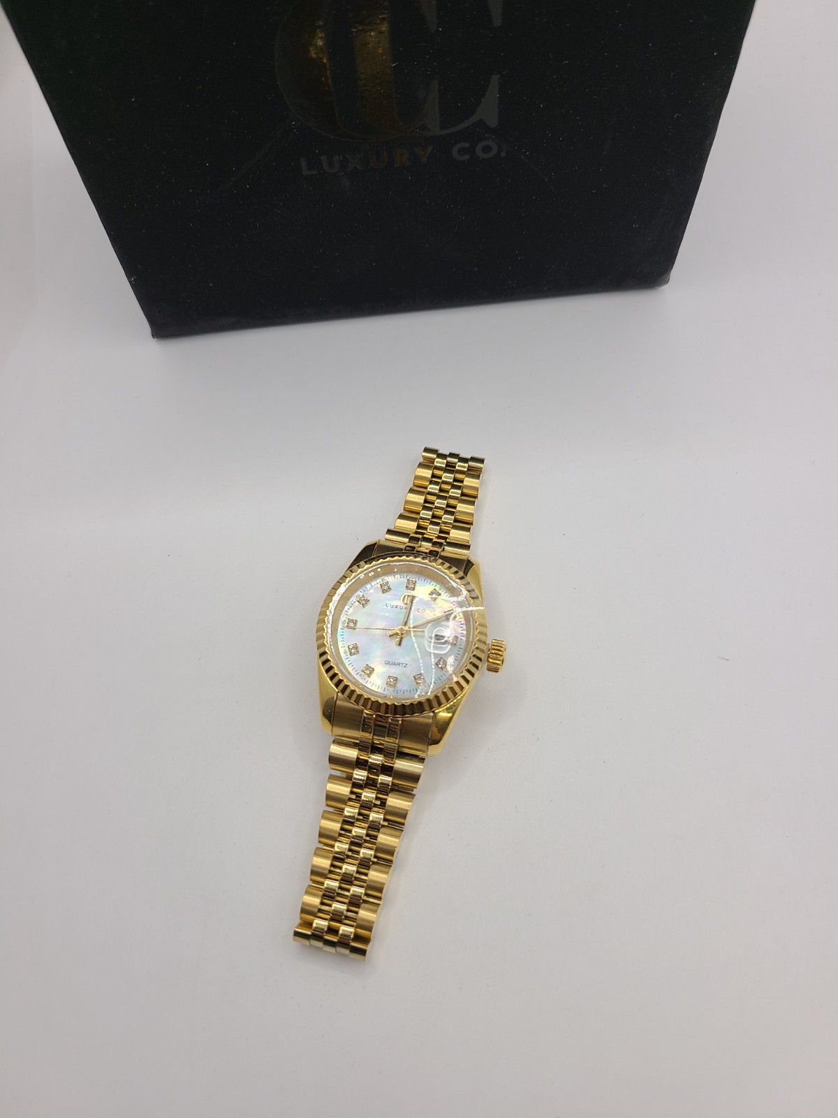 C&C Luxury Co. 31MM Gold & Mother of Pearl – CC CLASSIC WATCH