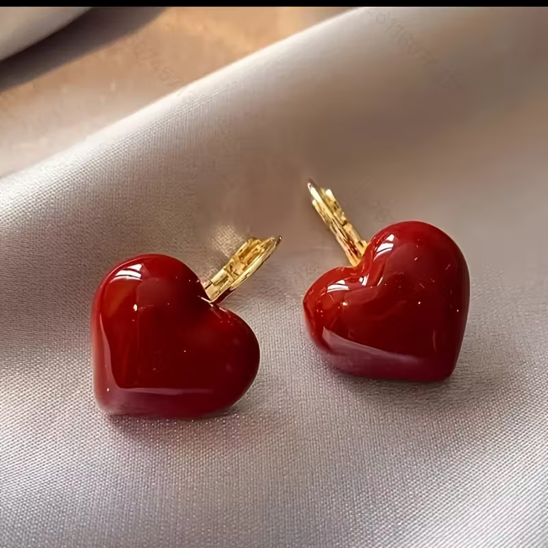 1 Pair of Elegant French-Style Heart-Shaped Earrings – Vintage Red Resin