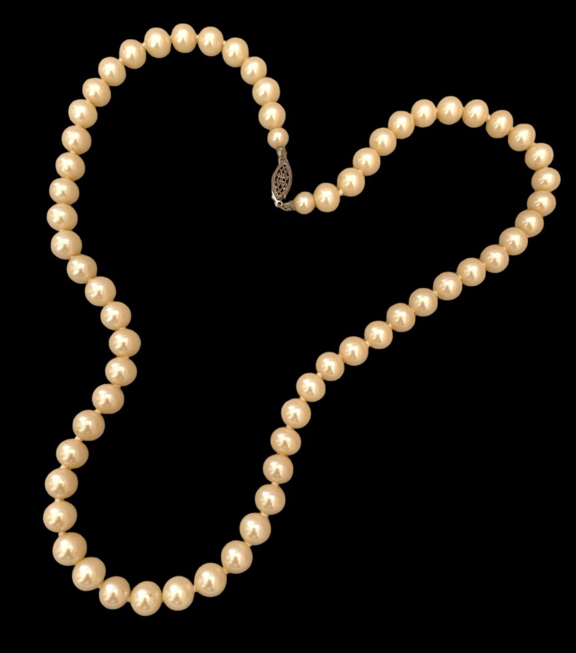 Vintage Faux Ivory Pearl Single Strand Necklace Approx 20” In Length Knotted