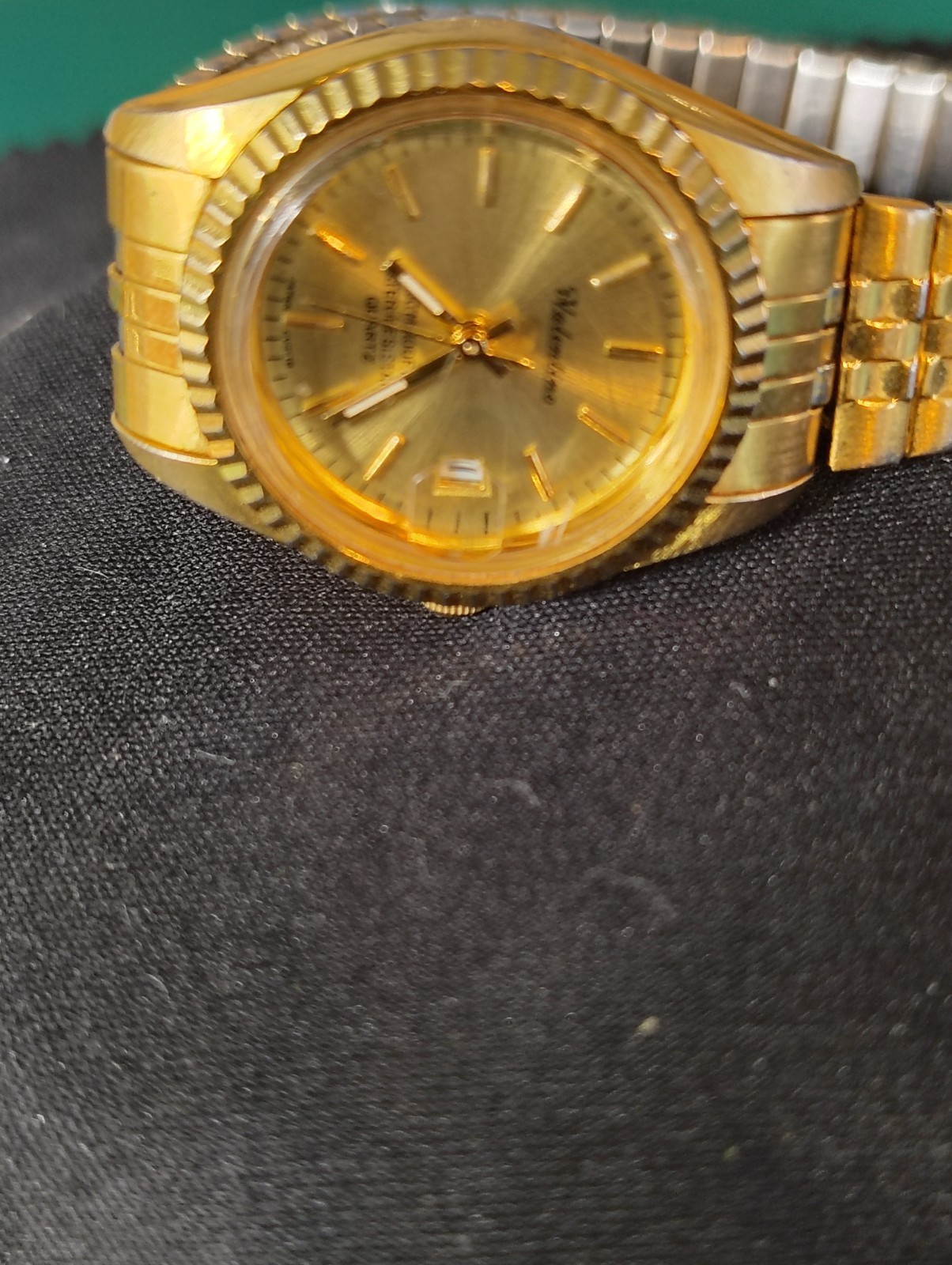 Valentino Quartz 34-35mm Gold Tone Sunburst Dial Date Stretch Bracelet Watch