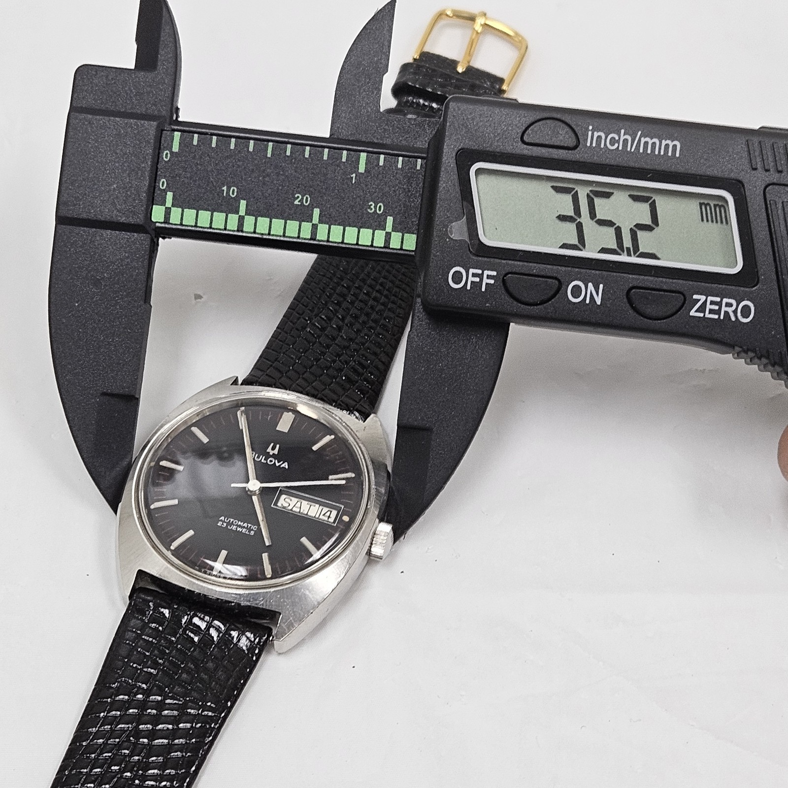 Vintage BULOVA Men’s Automatic Watch 23Jewels Day/date Black Dial Cal 11ANABC