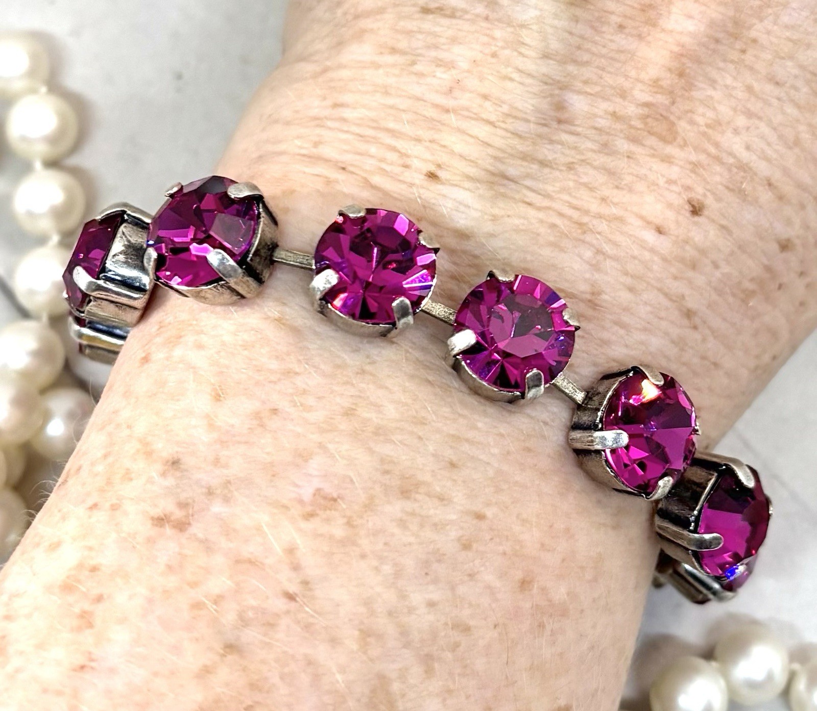 10mm Antique Silver Plated Fuchsia Pink Cup Chain Statement Bracelet