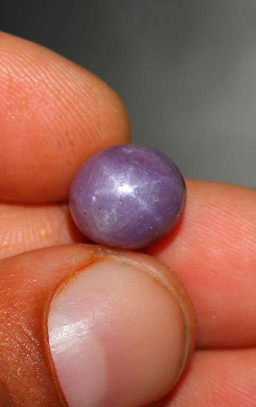 Star Ruby Sapphire Gemstone, Natural Oval Ruby Star cabochon, 6 Rays, 10.85 Cts