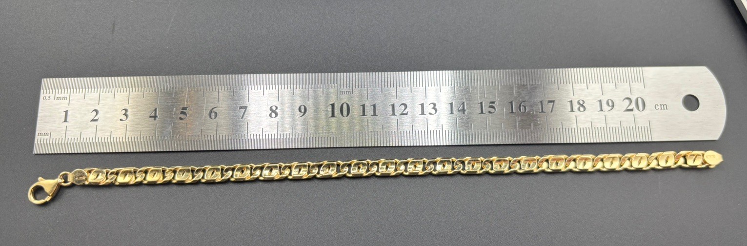 18K Solid Yellow Gold Italian Link Bracelet 21.78 Grams 6.2 MM 9.5 Inch