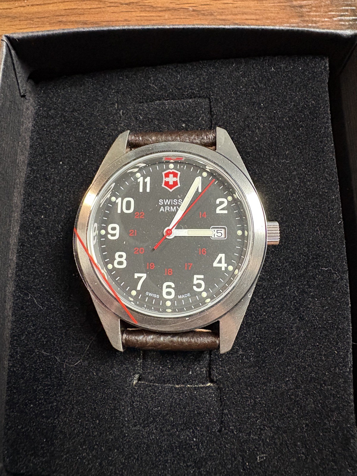 Mens Swiss Army Victorinox Watch 241083 Brand new with papers