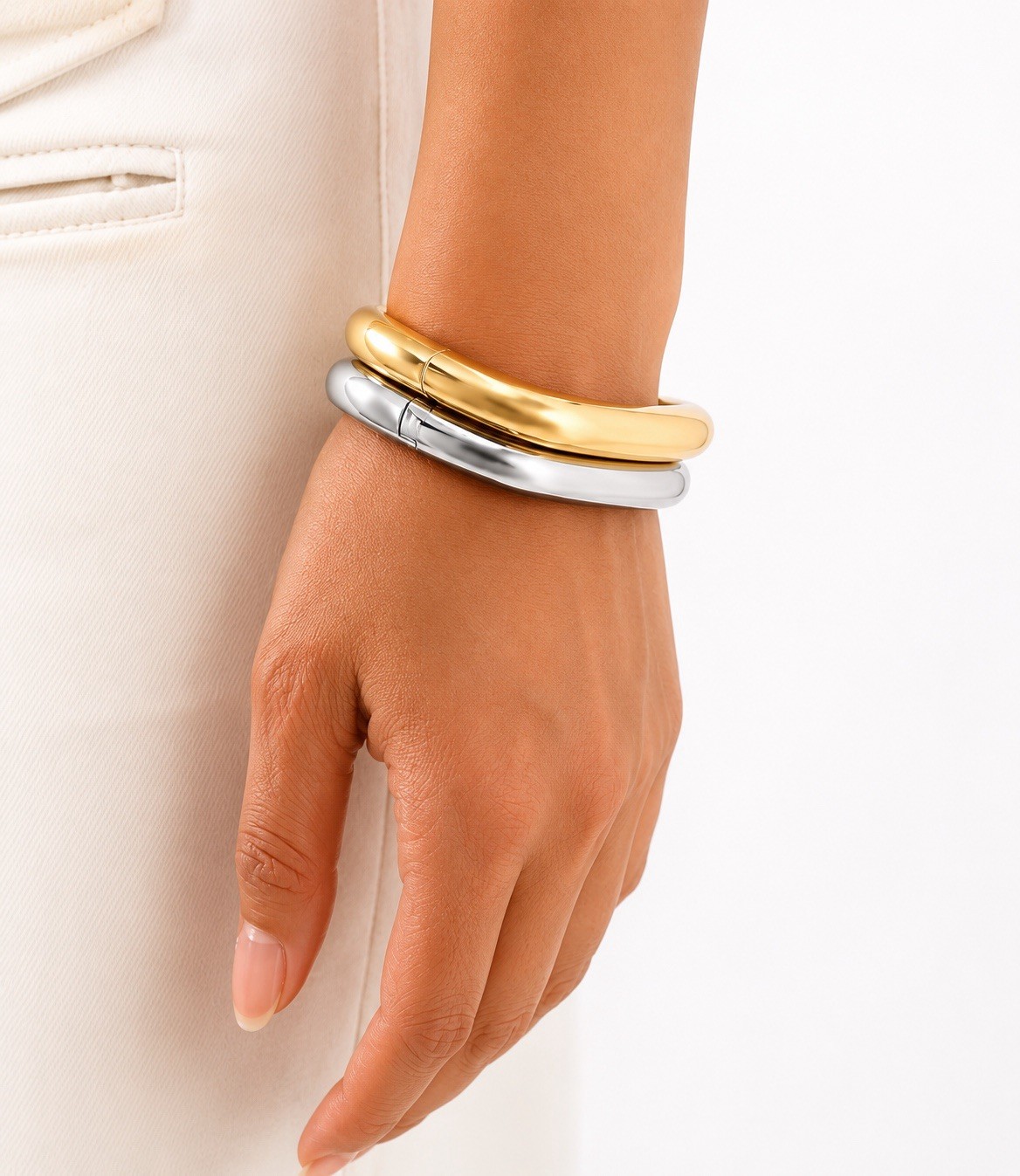 ZARD Wavy Bangle Solid Bracelet in 925 Sterling Silver