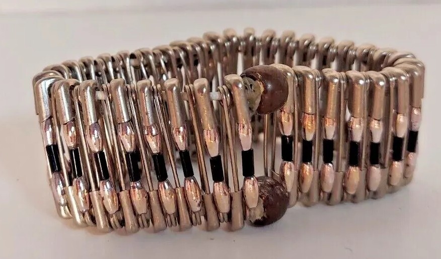 Metal/Beaded Bracelets 7 Pieces Assorted 1.5 in Wide Approx Jewelery