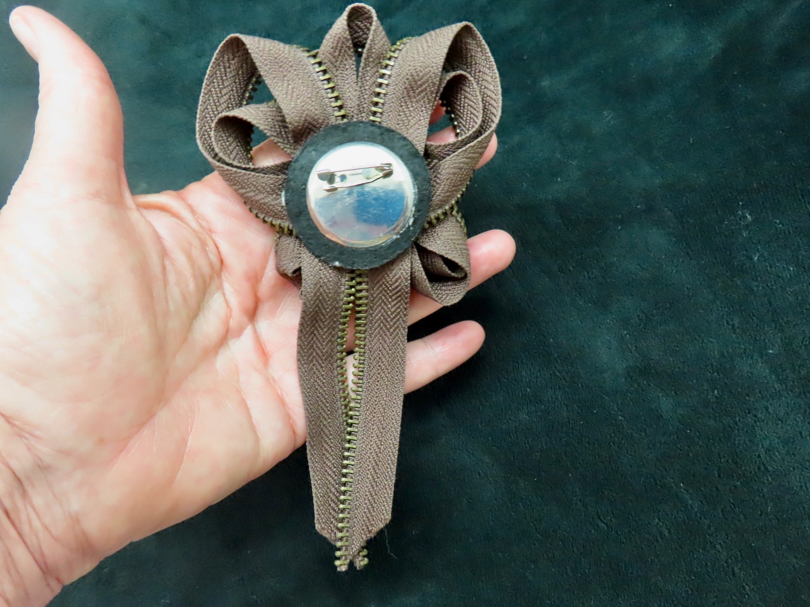 Vintage Chocolate Brown ZIPPER Flower Motif Oversize Brooch