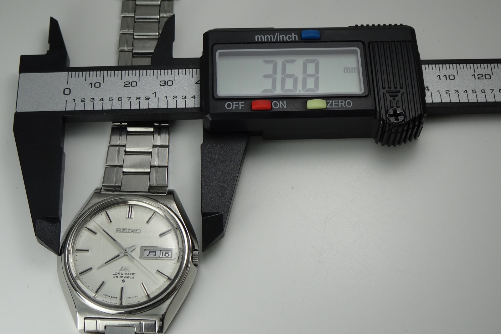 Serviced Vintage 1969 JAPAN SEIKO LORD MATIC WEEKDATER 5606-7010 25J Automatic.