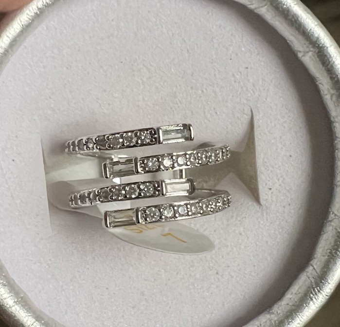 Bomb Party tourmaline green rhodium ring size 7 Perfect Bliss RG62491