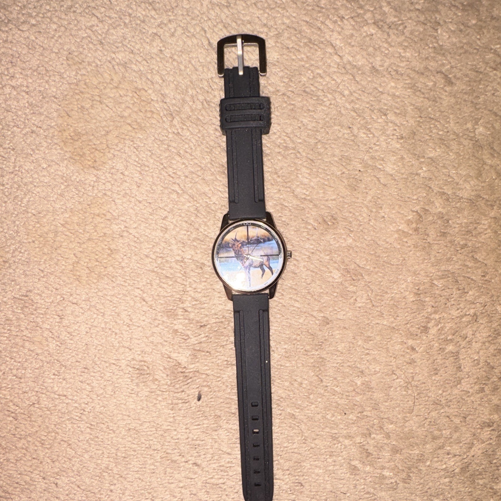 Quartz Analog Elk/Deer Dial Wristwatch 40mm Black SS Case Rubber Strap