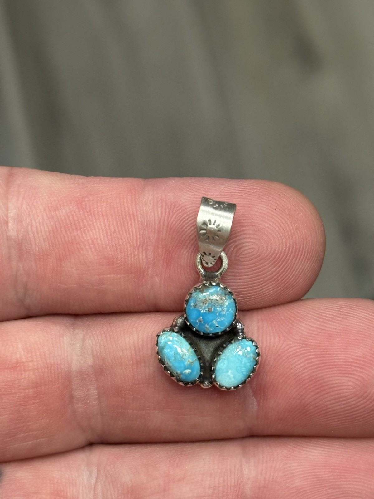 STERLING SILVER WHITE WATER TURQUOISE 3 STONE MIX SHAPE CLUSTER PENDANT .925