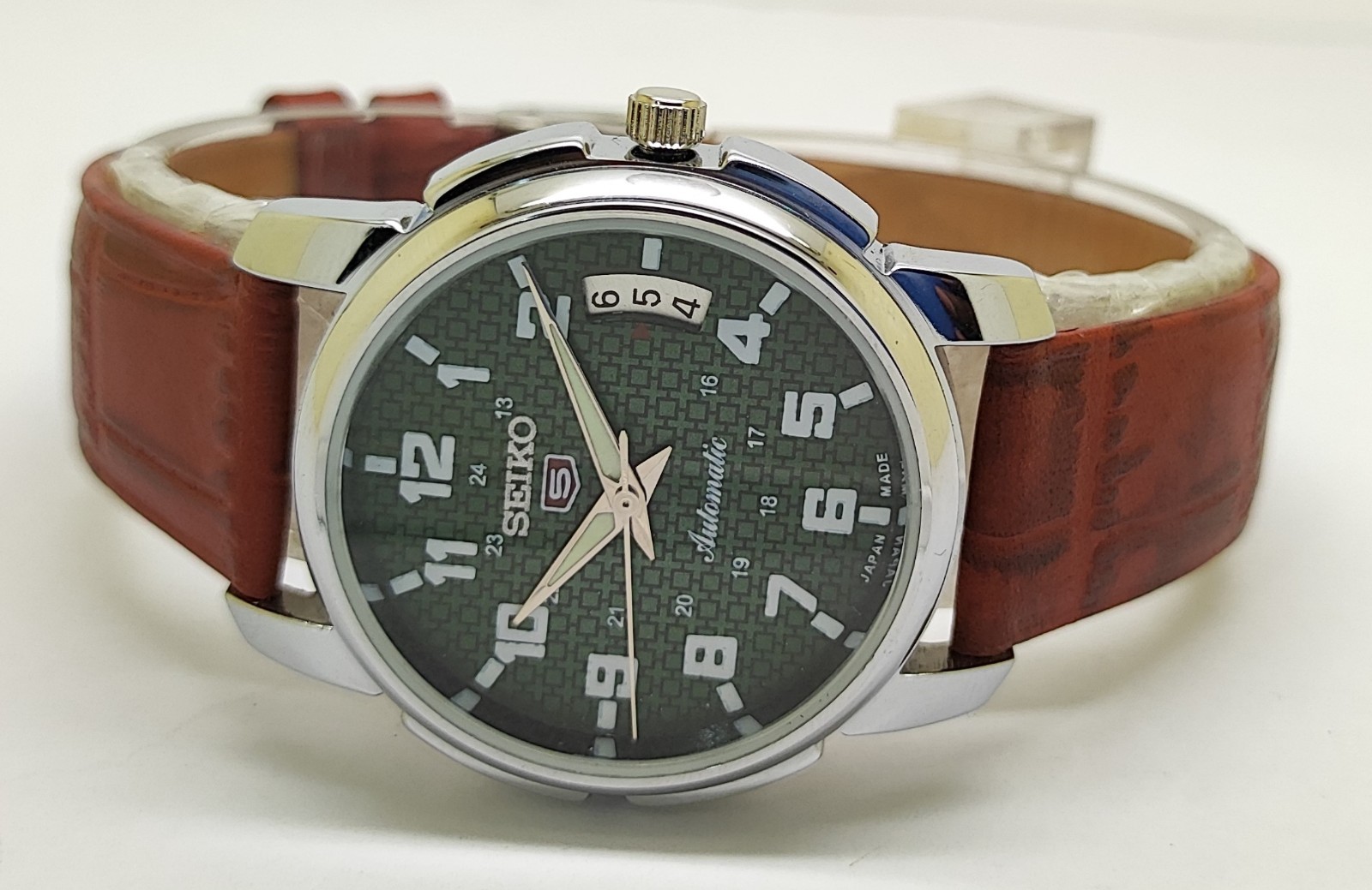 Refurbished Automatic Men’s Watch Day Date | Classic Vintage Style Leather Strap