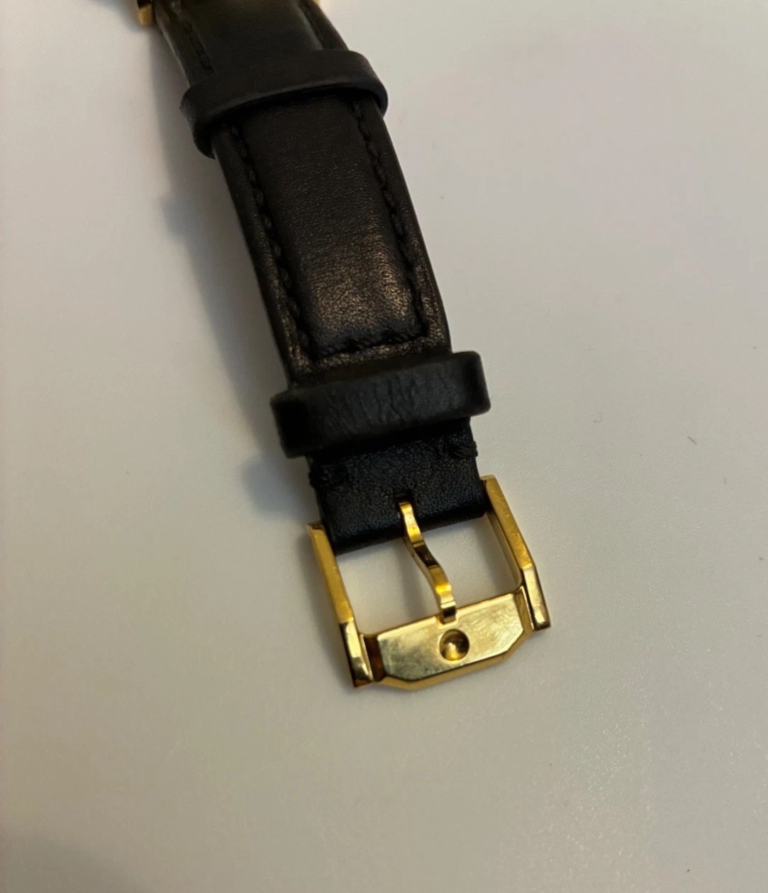 Movado Ultra Slim Women’s Black Dial Leather Strap Quartz Watch – 0607091
