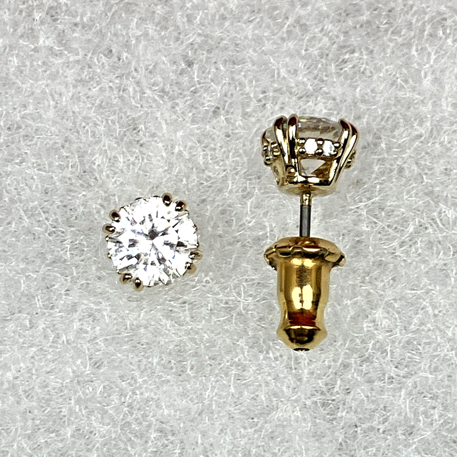 Swarovski Stilla Crystal Stud Earrings NWOT RP $89