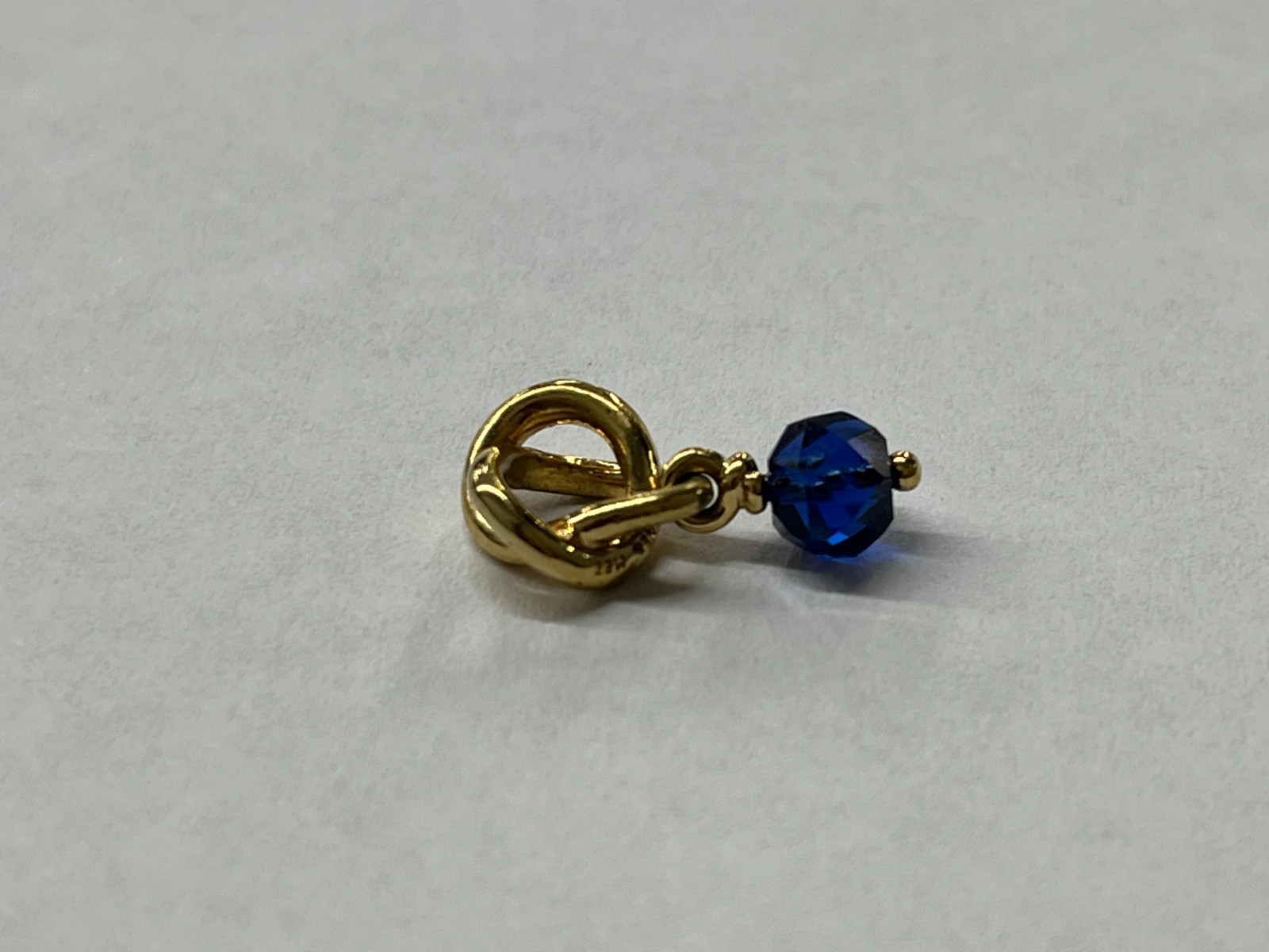 Authentic PANDORA #763462C09 Faceted Blue Eternity Circle Shine Charm -September