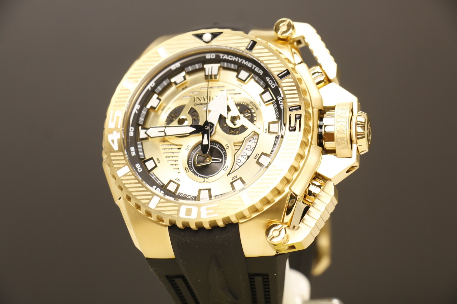 Invicta Sea Hunter full size Men’s Watch 57/69mm Gold tone 49610