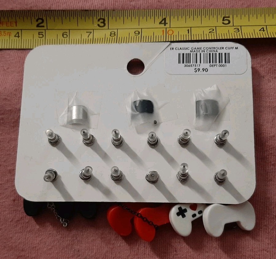 CUTE Game Over Game Controller Gamer Cuff Earring Set Hot Topic Video Games