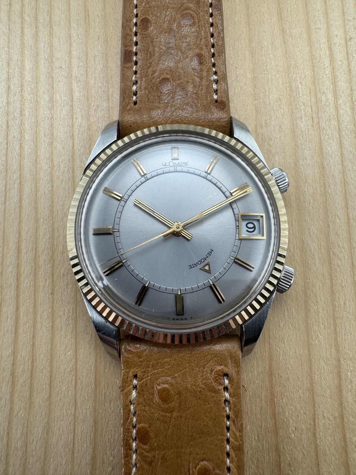 LECOULTRE MEMOVOX ALARM DATE STAINLESS STEEL AND GOLD-CAP 35MM HAND-WIND RARE!