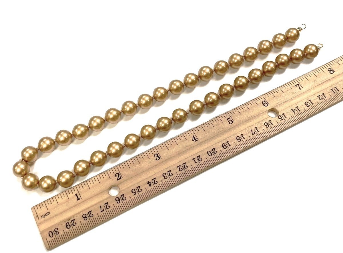 VINTAGE KOREAN SATIN GOLD ACRYLIC PEARL 17″ KNOTTED & TIPPED BEADED SECTION Z601