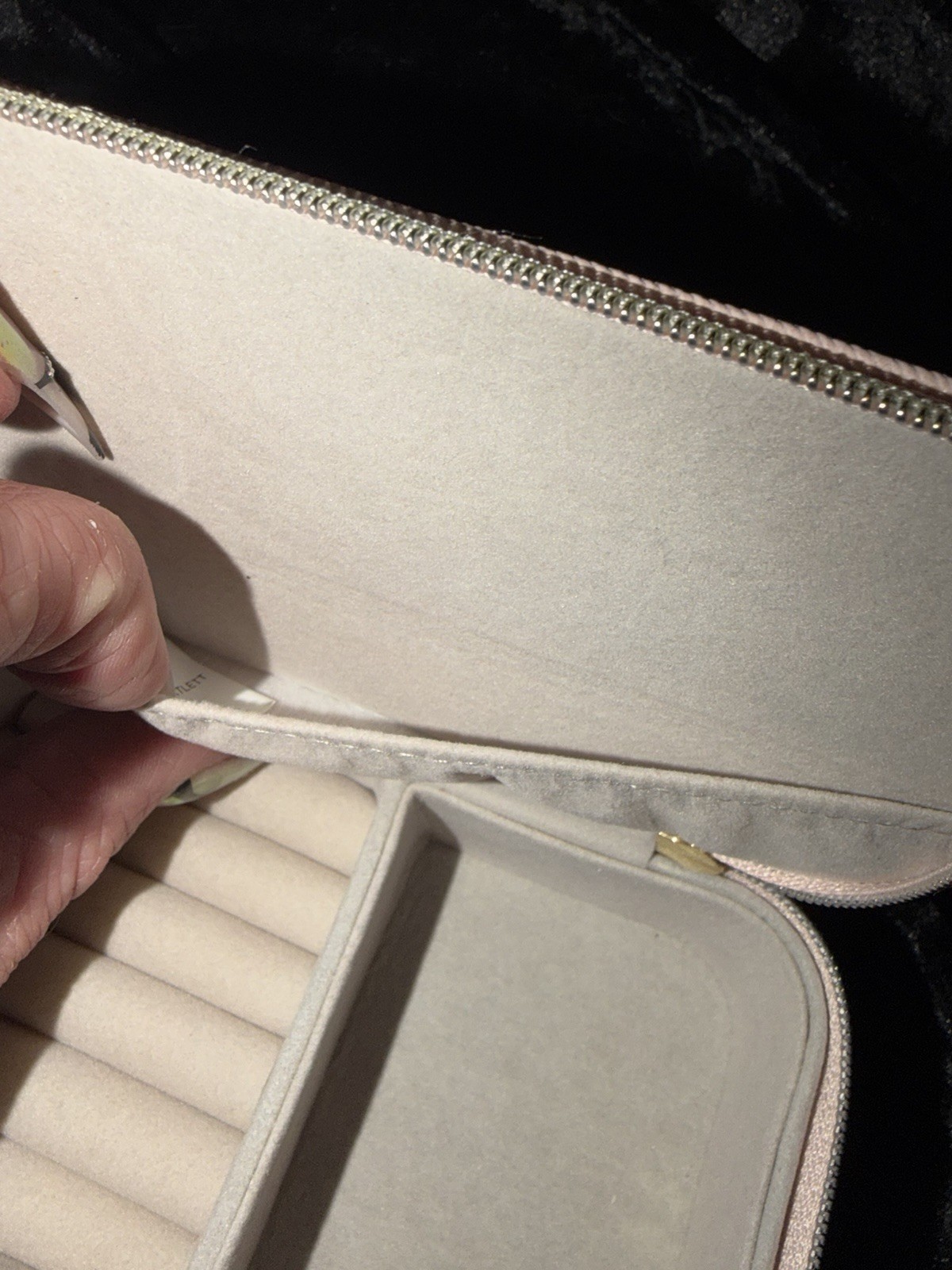Pink Zip-Around Faux Leather Travel Jewelry Case Velvet Lined Holds 6 Rings