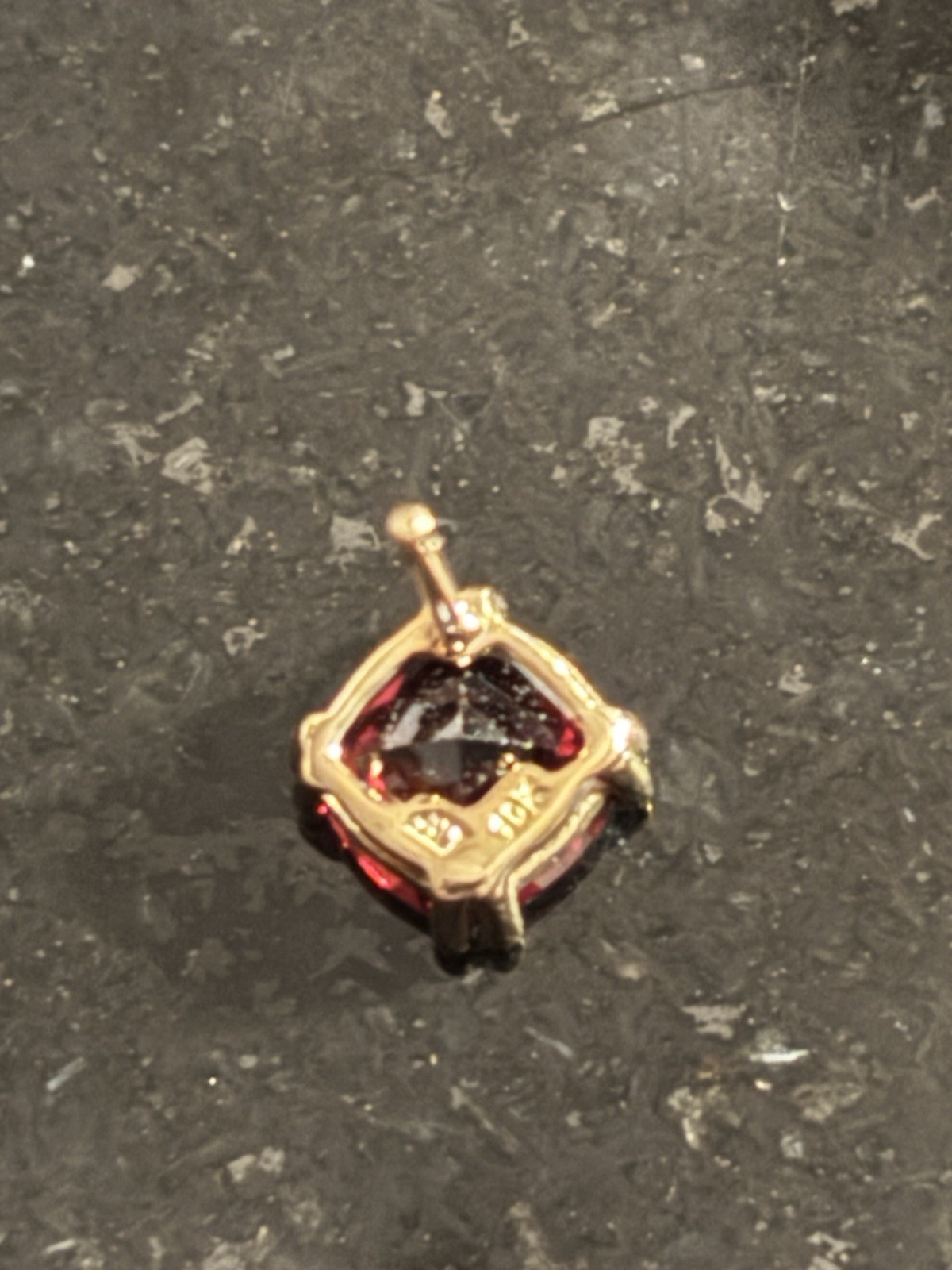 10K Yellow Gold Red Square Cushion Garnet Stud Earrings Prong Set Butterfly Back