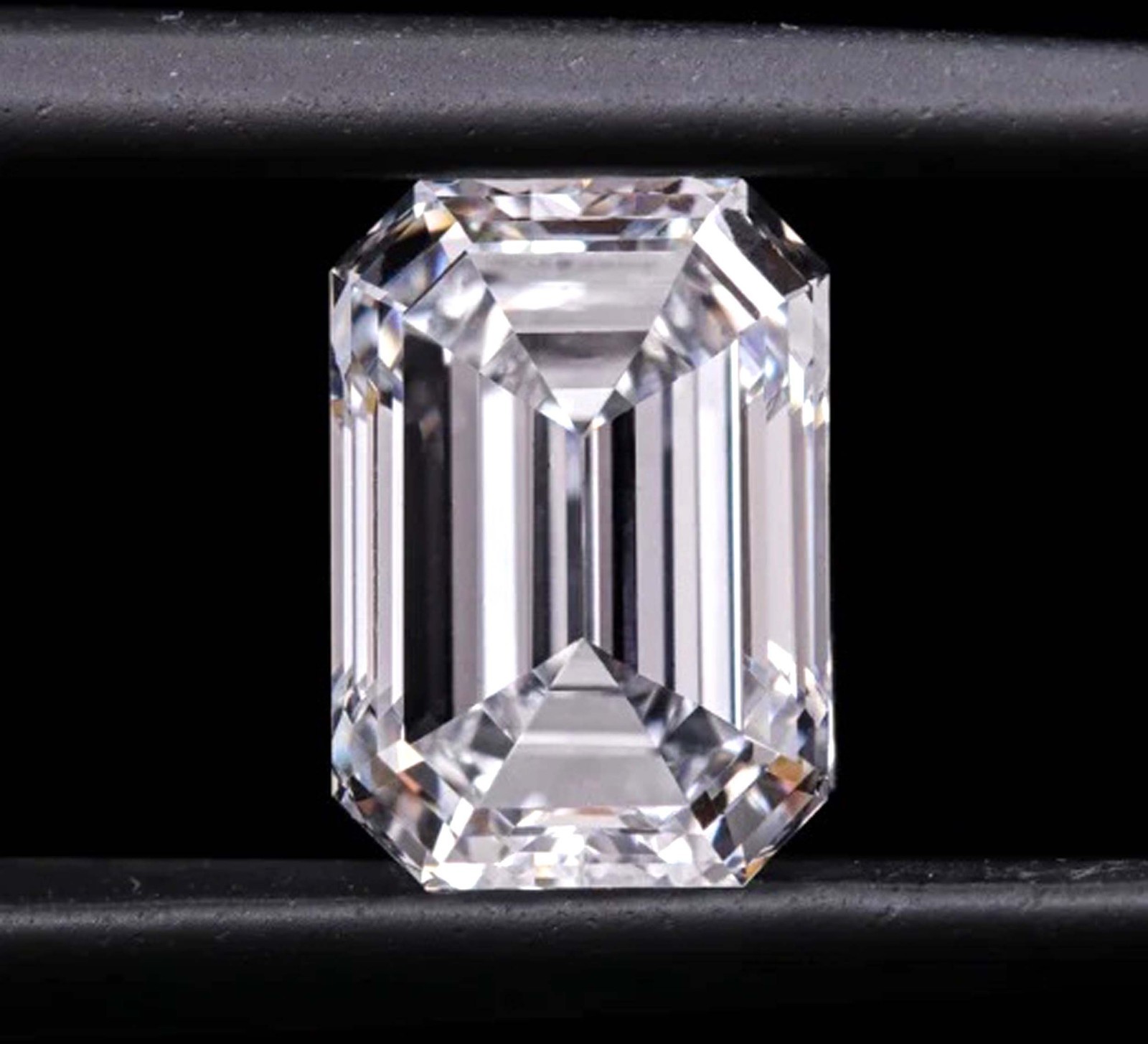 Lab Grown 3 Ct D Color White Diamond Emerald Cut VVS1 11 X 7 IGL Gemstone 6FHI