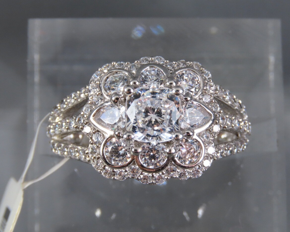 New JTV BELLA LUCE Cocktail Ring SlMULATED DlAMOND Sterling Silver CLUSTER sz 7