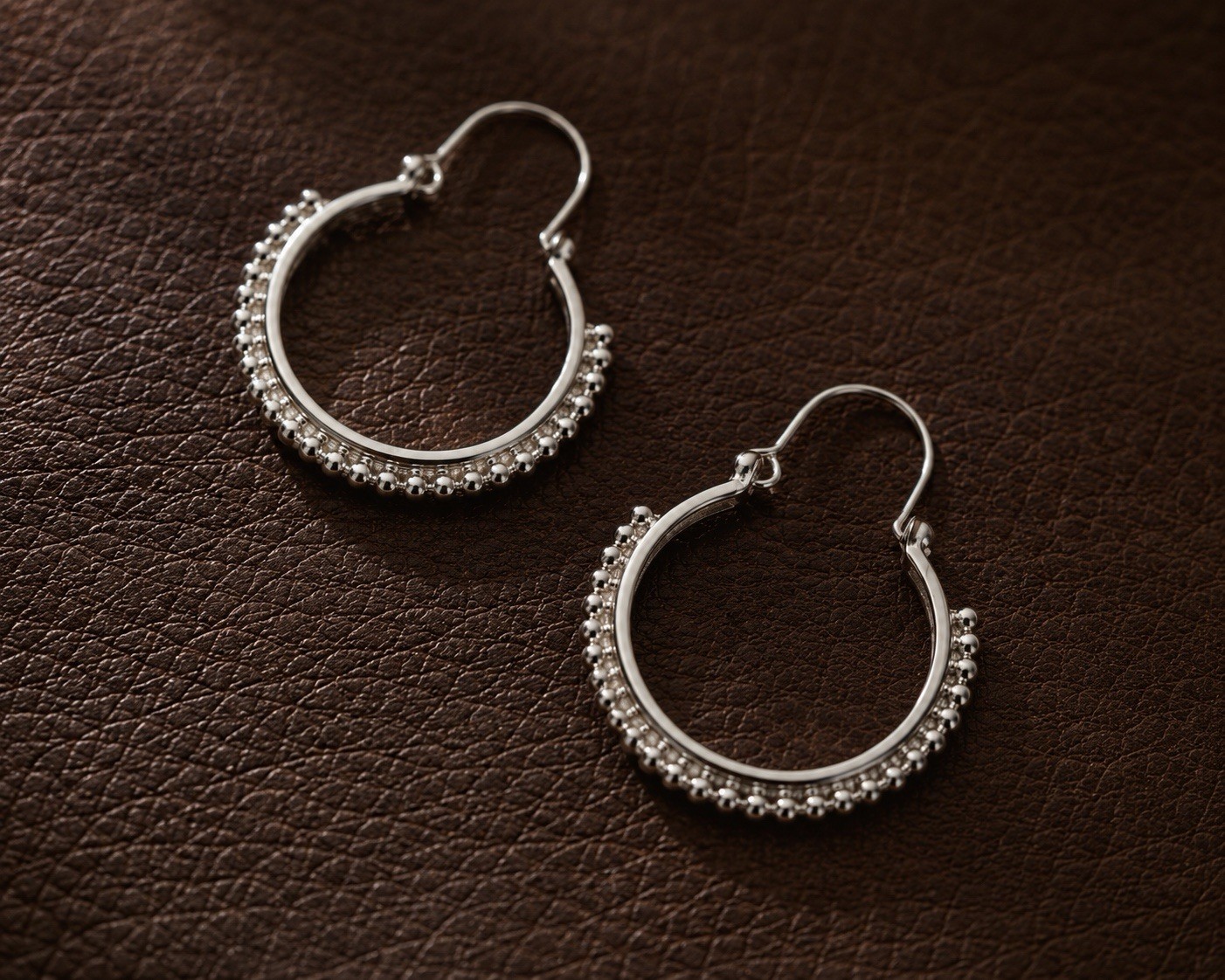 Sundance Balinese Silver Hoop Earrings Geometric Catalog Boho Tribal VTG Ethnic