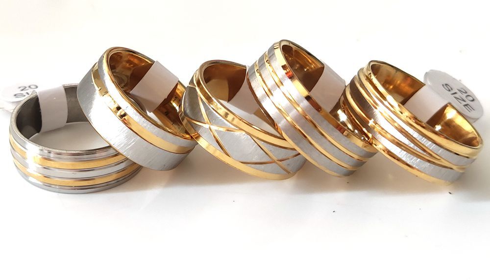 New 30pcs Gold Stripe Line TOP MIX Stainless Steel Rings Party Jewelry Bulk lots