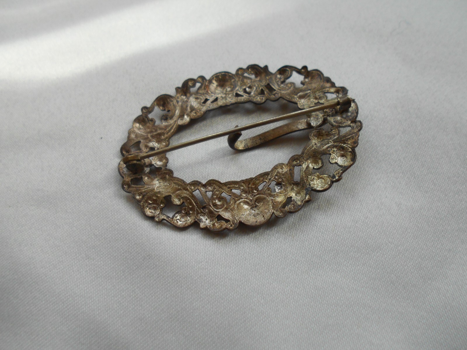 Vintage Ornate Scrolls Brooch with Hook