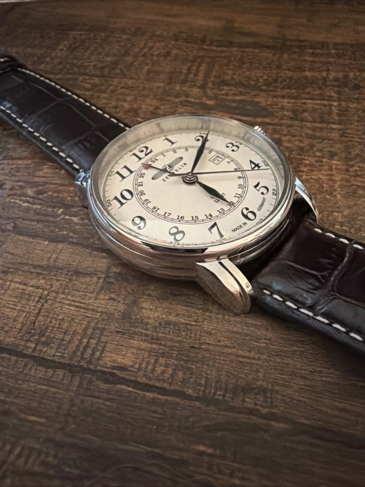 Zeppelin LZ127 Graf Zeppelin Men’s Dual Time GMT Watch Beige Dial 7642-5